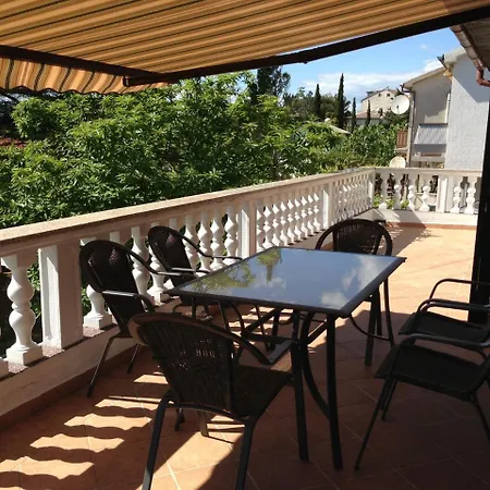 Apartment In Punat/insel Krk 13351